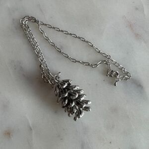 Silver tone Pinecone Pendant Necklace 11" Length
